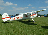 OY-EFH at Popham, UK (EGHP)