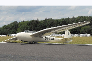 OY-XWL at Lasham, UK (EGHL)