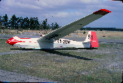 OY-XEW at Billund (EKBI)