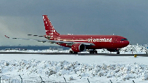 OY-GKN at Nuuk (BGGH)