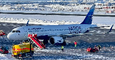 OY-RCL at Nuuk (BGGH)