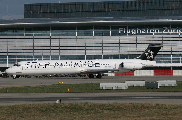 OY-KHP at Zürich, Schweiz