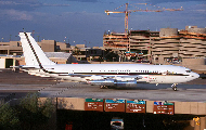 OY-APZ at Phoenix, AZ, USA (KPHX)