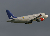 OY-KBT at Aalborg (EKYT)